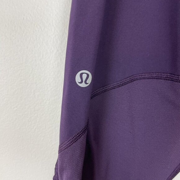 Lululemon Woman’s Purple Cropped Capri Leggings Size 8 - Picture 6 of 8